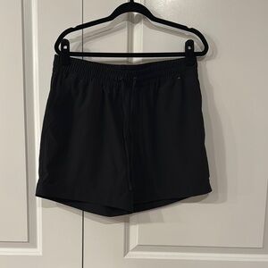 Lightly worn Mondetta Women's Black Shorts size L